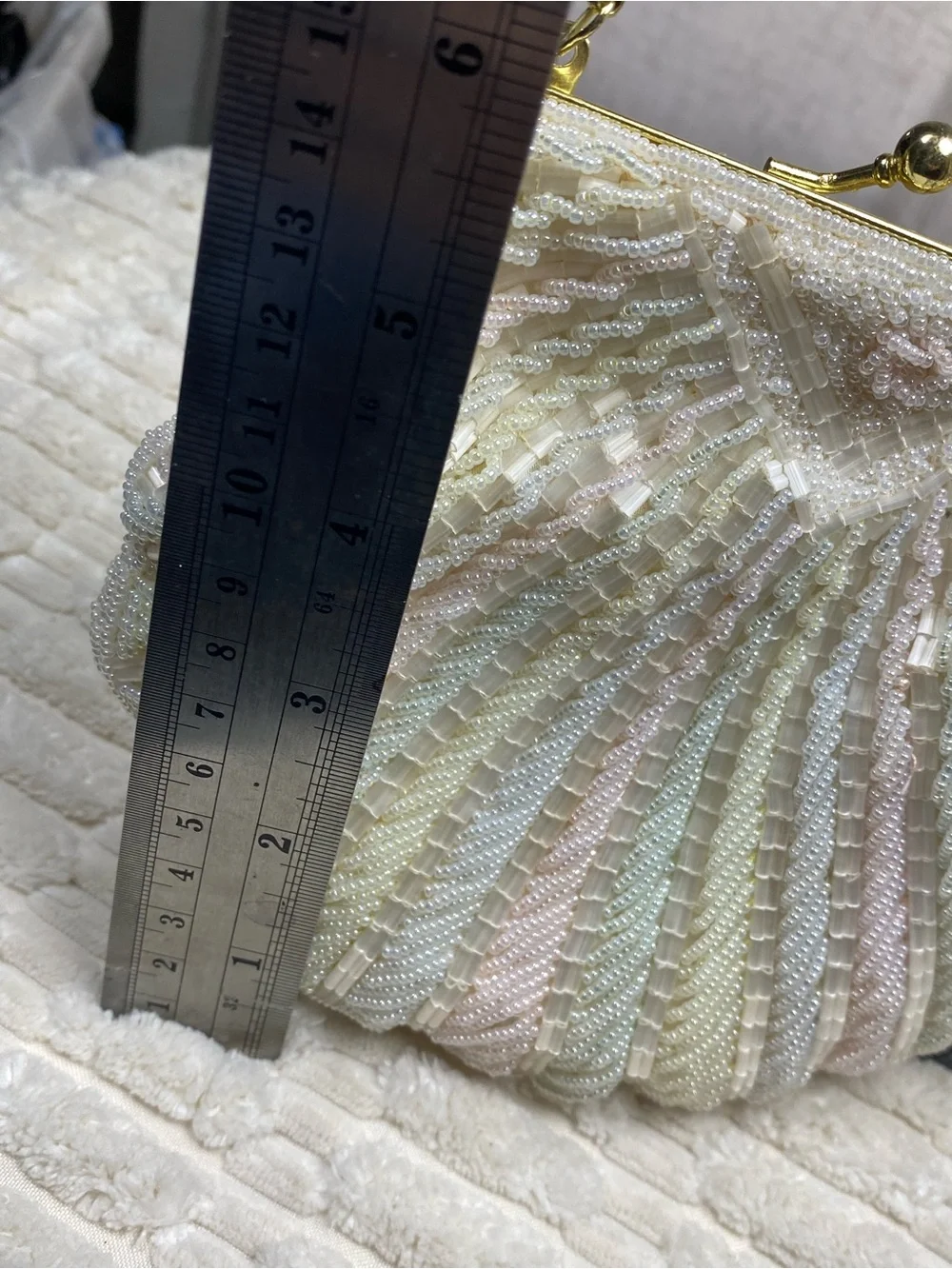 Vintage La Regale Vanessa Beaded Shell Bag Iridescent Pastel Clam Clutch Evening